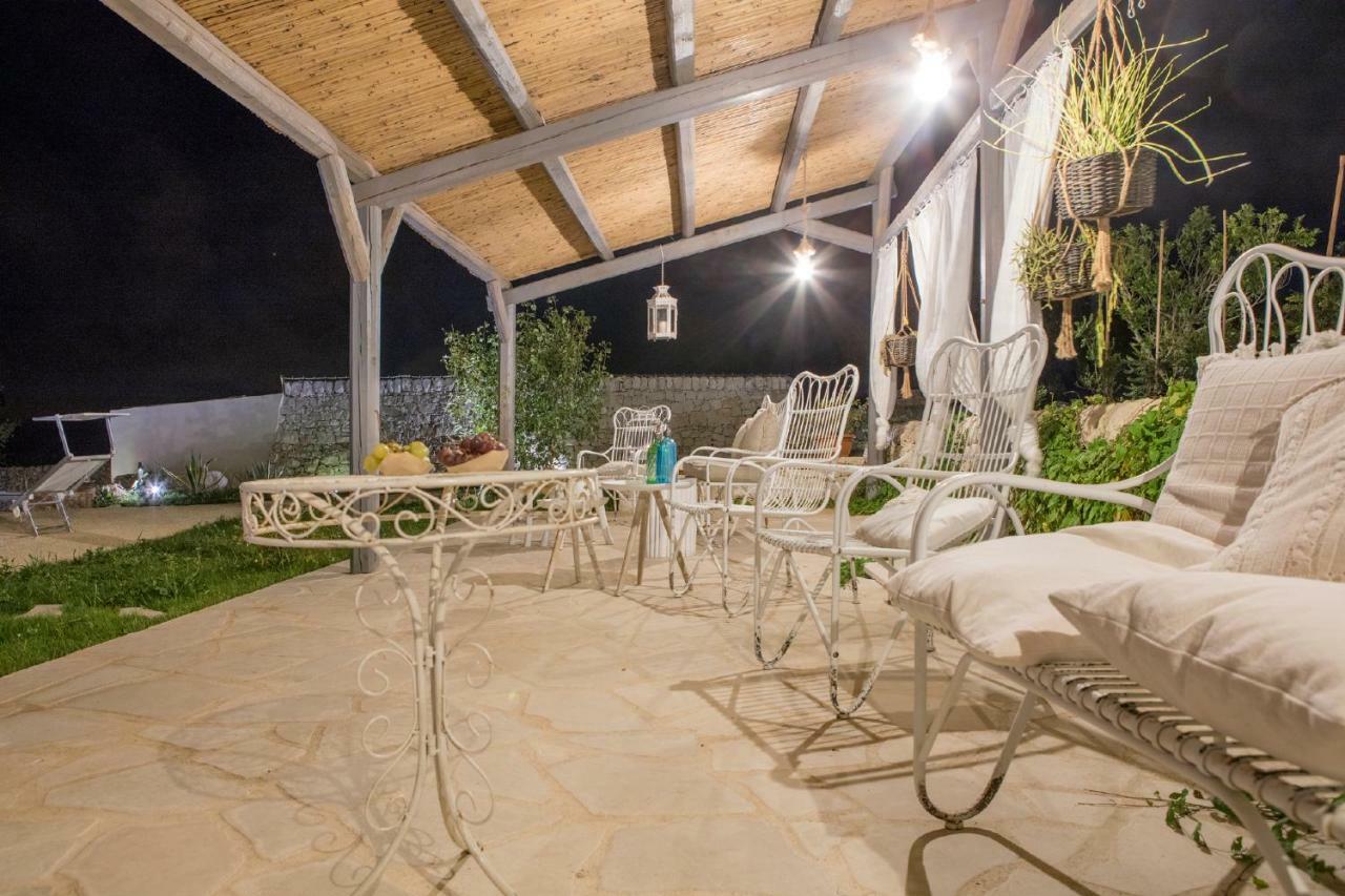 Гостевой дом Terre Di Cavalusi Relais Доннафугата Экстерьер фото