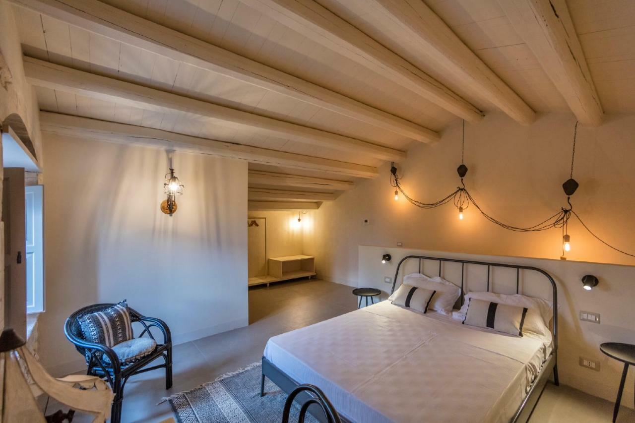 Гостевой дом Terre Di Cavalusi Relais Доннафугата Экстерьер фото