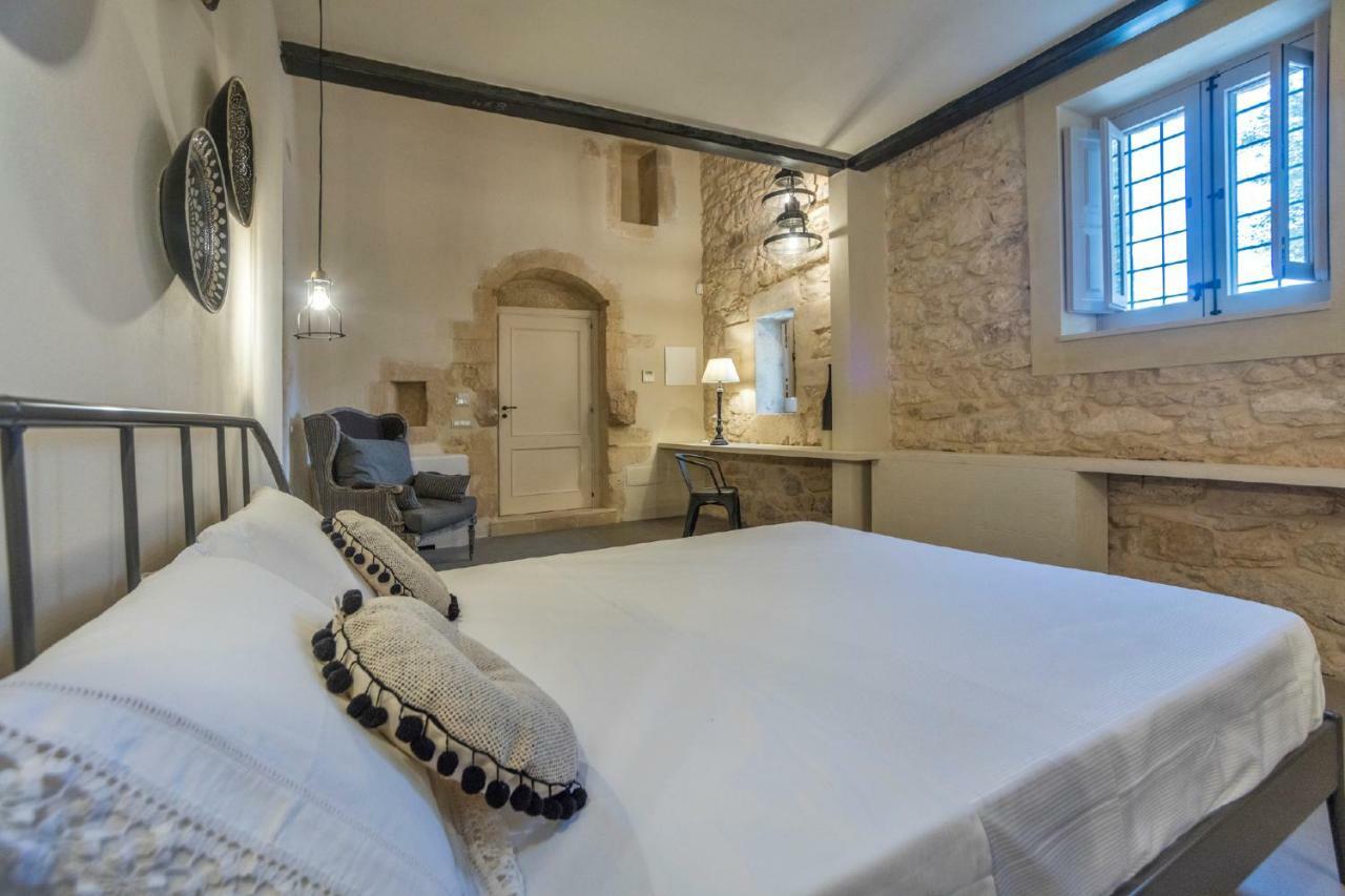 Гостевой дом Terre Di Cavalusi Relais Доннафугата Экстерьер фото